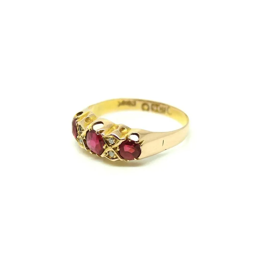 Antique Victorian Garnet & Diamond 9ct Gold Ring