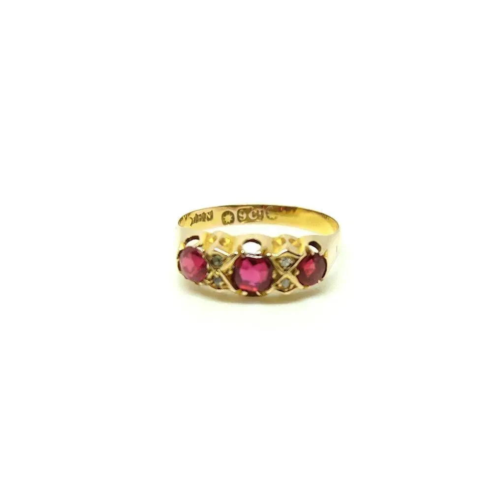 Antique Victorian Garnet & Diamond 9ct Gold Ring