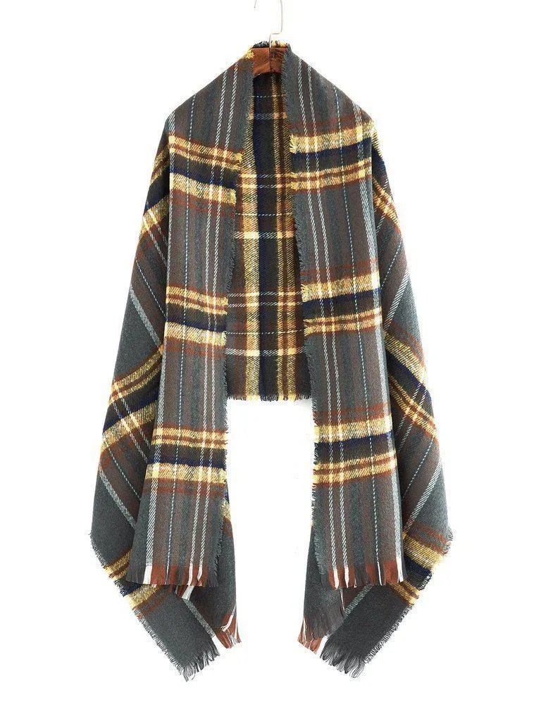 Frayed Trim Plaid Scarf