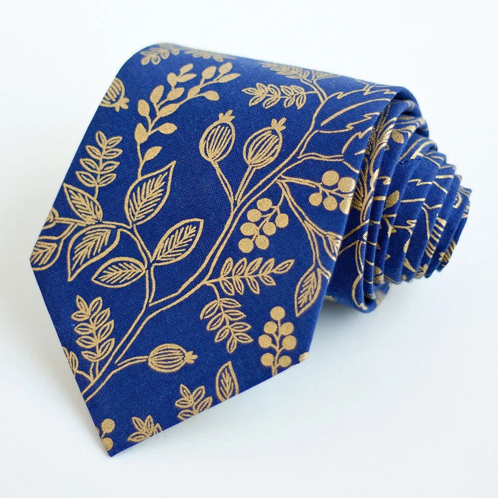 Men's Pocket Square / Queen Anne In Navy And Metallic Gold