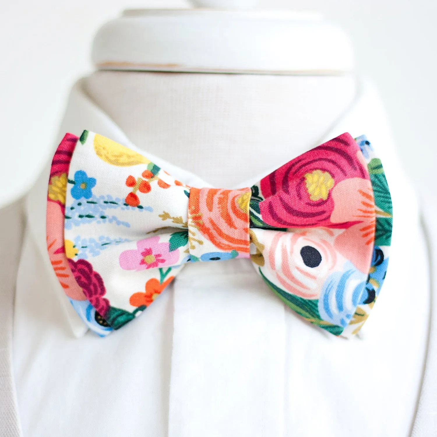 Men's Pre-Tied Bow Tie / Garden Party In Cream